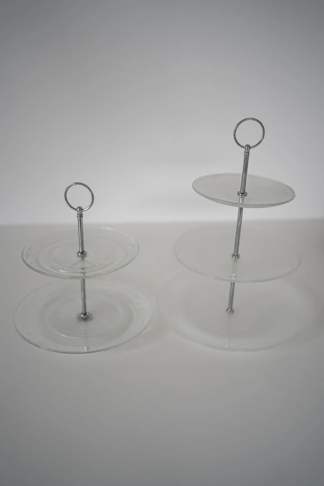 Etažér dvoupatrový