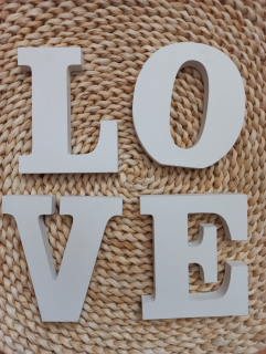LOVE dřevěné písmena